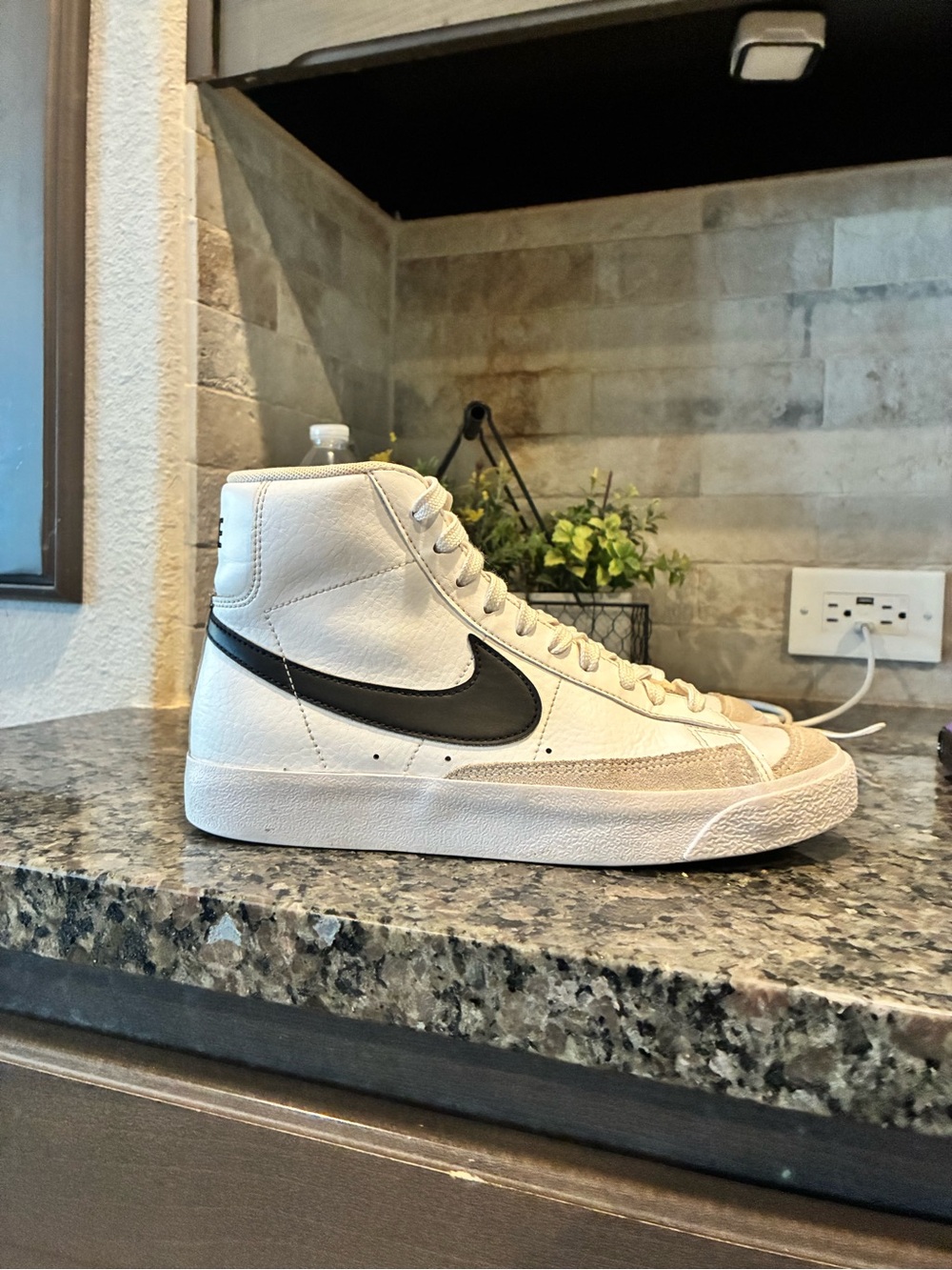 Nike Blazer Vintage 77 High-Top Sneakers White with Black Swoosh 6Y